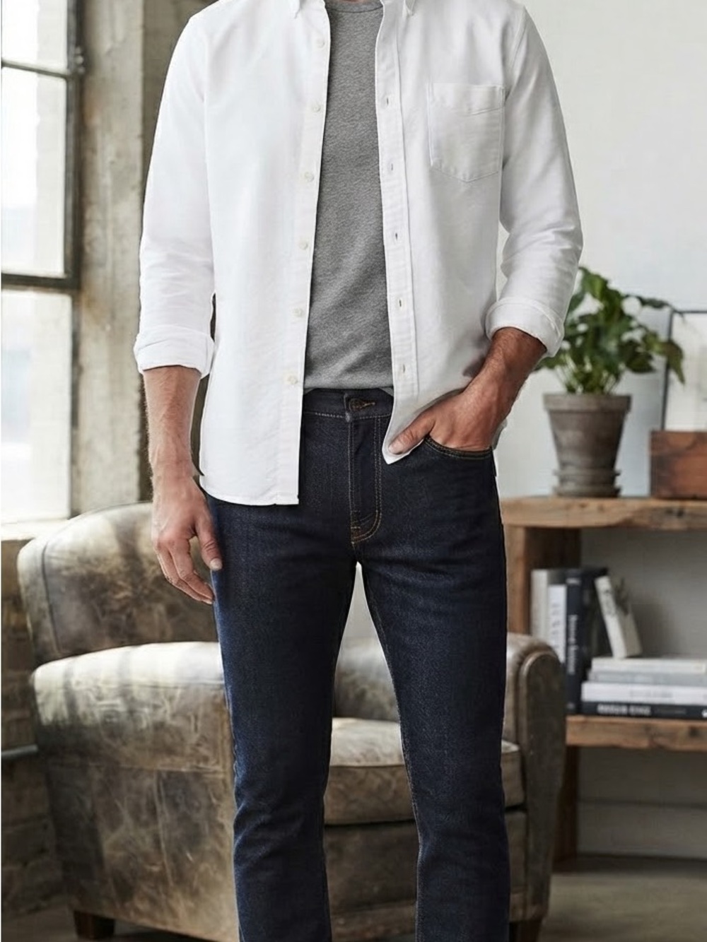 Uniqlo Men's Slim Jeans in Dark Indigo